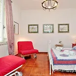 A&G 96 Guest House